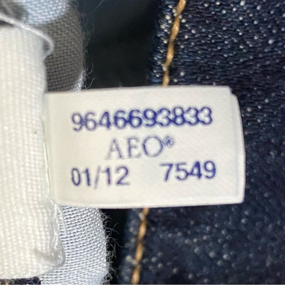 American Eagle Women's Straight Leg Stretch Jeans Size 6 Regular Blue Low Rise - Picture 9 of 9